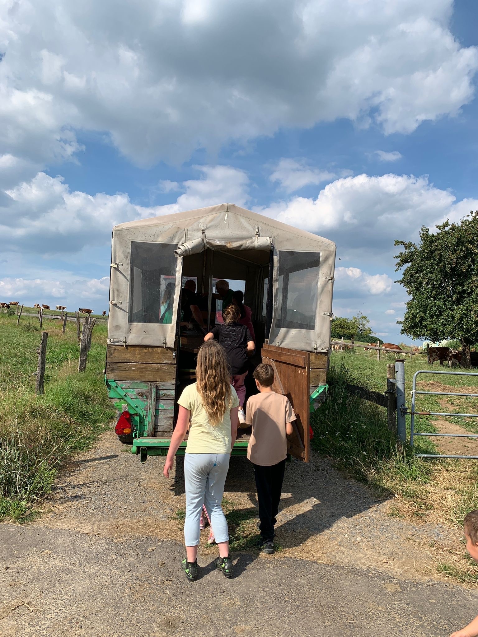2025_07_10_Ausflug_Kindergruppe_Biohof_Demmer4